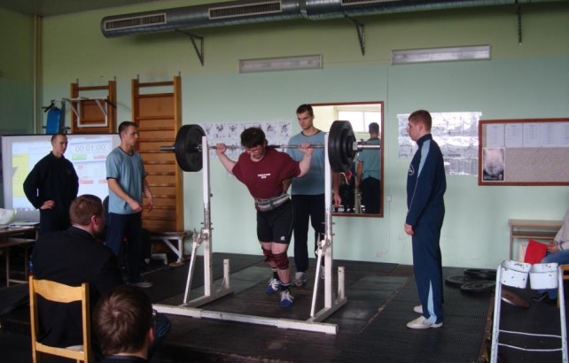 Sportininkai atsakingai ruošėsi Lietuvos studentų sunkiosios atletikos čempionatui. SSC archyvo nuotr.