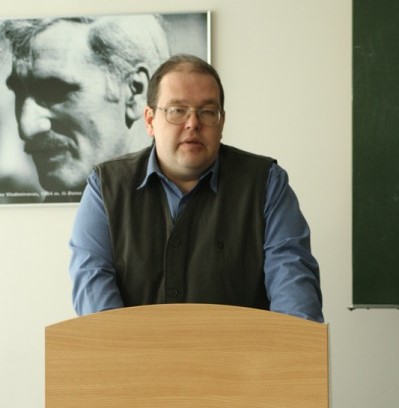 Technologijų guru vadinamas Džiugas Paršonis teigia, kad naujienų portalų vartotojai skaito daug greičiau, atsainiau ir pirmenybę teikia vaizdui, o ne tekstui. Komfakas.lt nuotr.