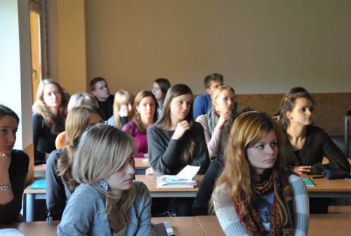 Ekonomikos_fakulteto_studentai